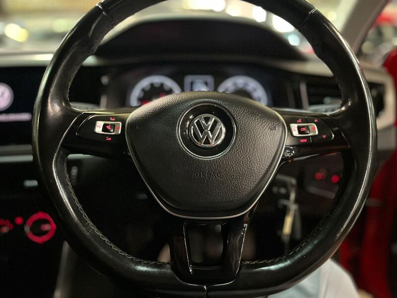 VOLKSWAGEN POLO 1.0 SE 2018
