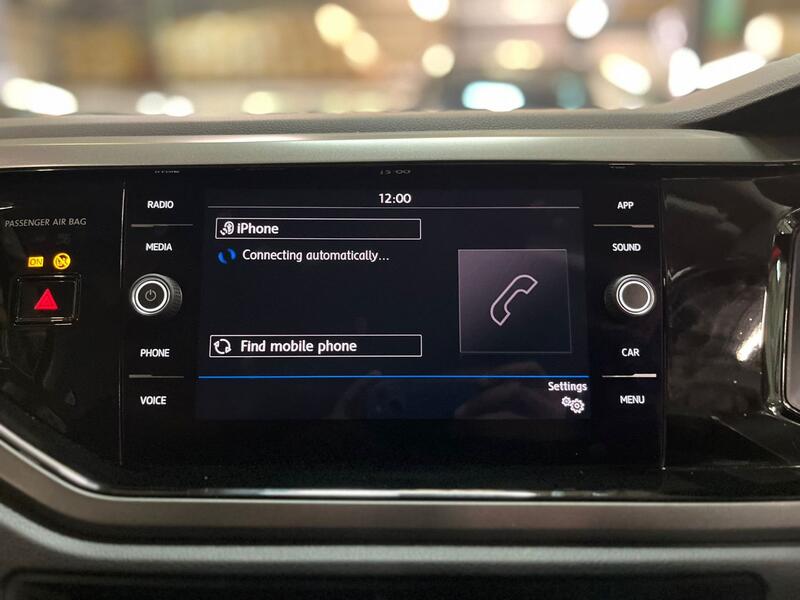 VOLKSWAGEN POLO 1.0 SE 2018