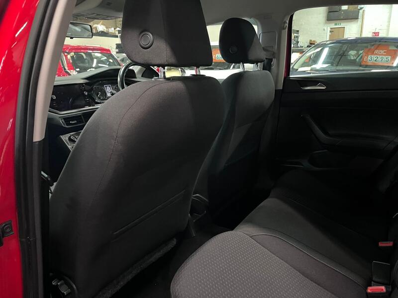 VOLKSWAGEN POLO 1.0 SE 2018