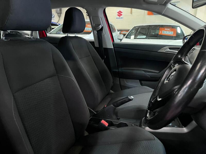 VOLKSWAGEN POLO 1.0 SE 2018