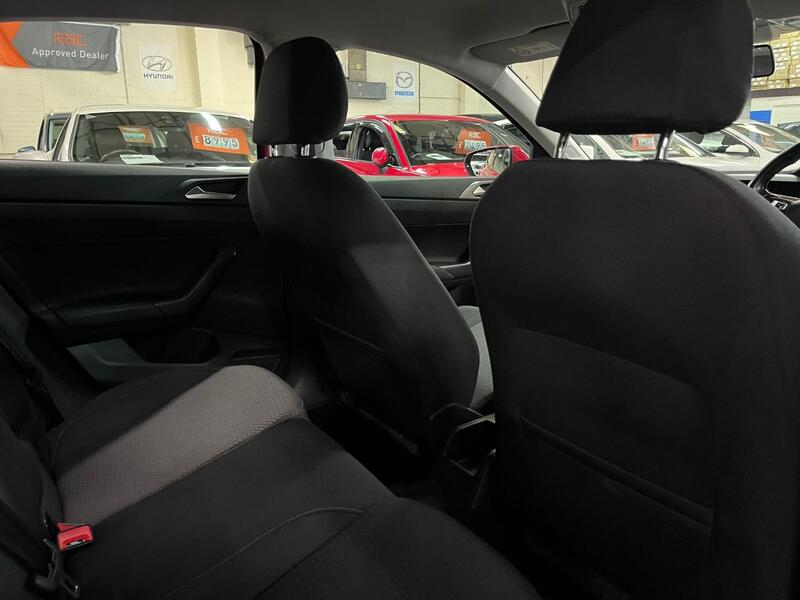 VOLKSWAGEN POLO 1.0 SE 2018