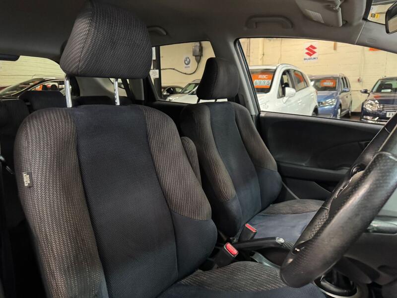 HONDA JAZZ 1.4 i-VTEC ES Plus 2014