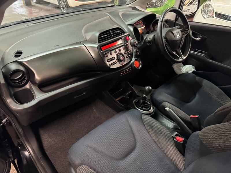 HONDA JAZZ 1.4 i-VTEC ES Plus 2014
