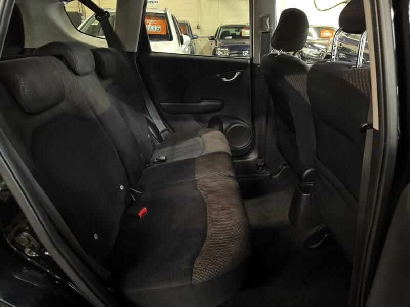 HONDA JAZZ 1.4 i-VTEC ES Plus 2014
