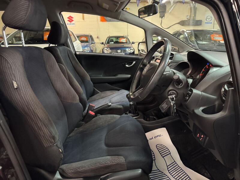 HONDA JAZZ 1.4 i-VTEC ES Plus 2014