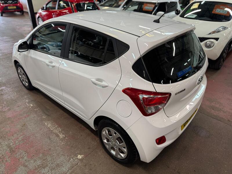 HYUNDAI I10 1.0 SE 2015