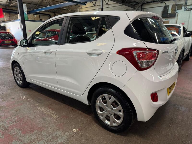 HYUNDAI I10 1.0 SE 2015