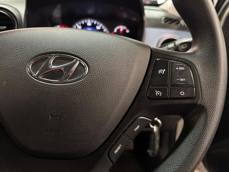 HYUNDAI I10 1.0 SE 2015