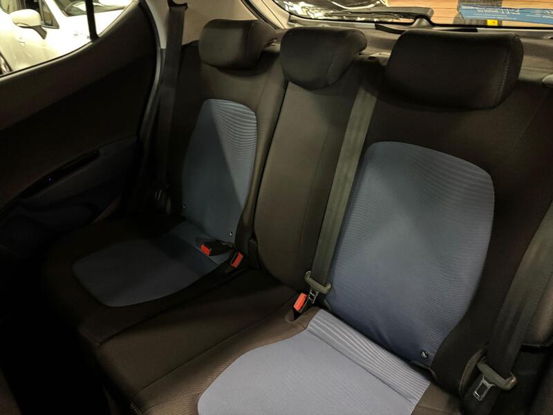 HYUNDAI I10 1.0 SE 2015