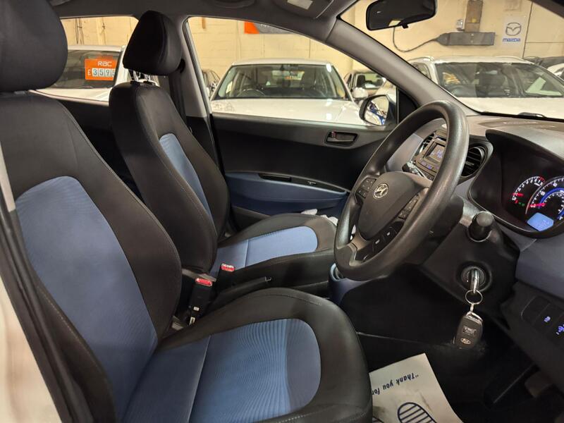 HYUNDAI I10 1.0 SE 2015