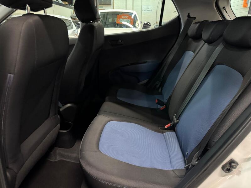 HYUNDAI I10 1.0 SE 2015