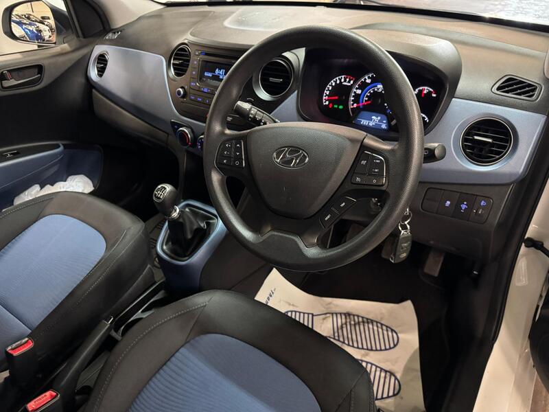 HYUNDAI I10 1.0 SE 2015