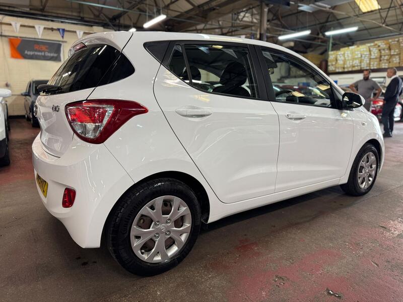 HYUNDAI I10 1.0 SE 2015