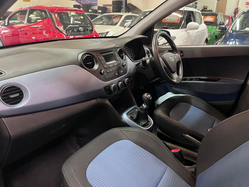 HYUNDAI I10 1.0 SE 2015