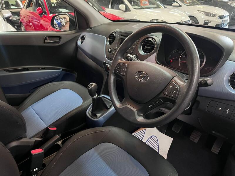 HYUNDAI I10 1.0 SE 2015