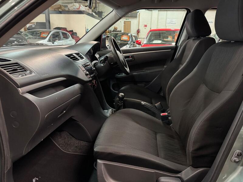 SUZUKI SWIFT 1.2 SZ3 2013