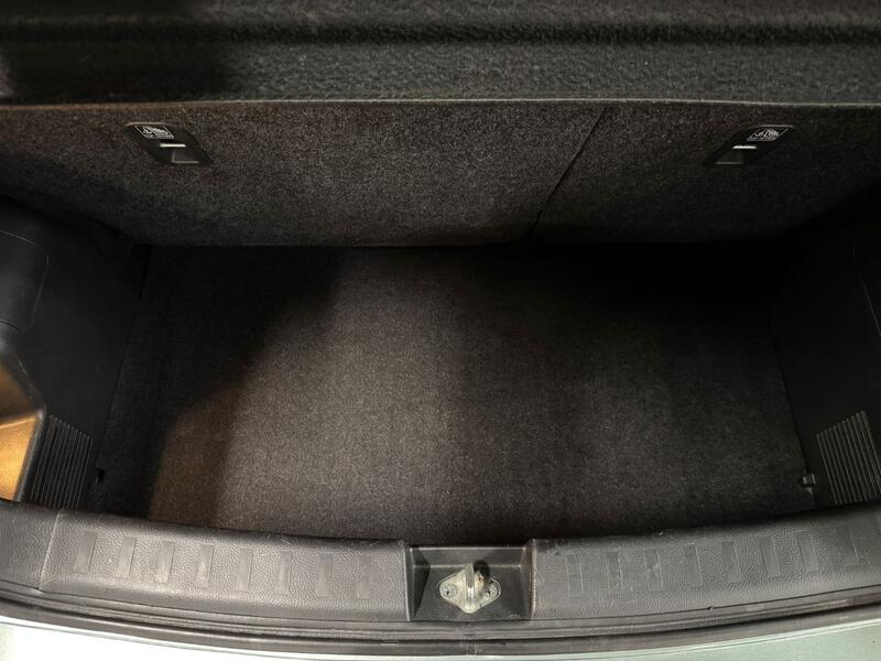 SUZUKI SWIFT 1.2 SZ3 2013