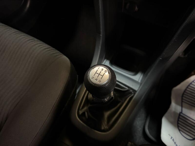 SUZUKI SWIFT 1.2 SZ3 2013