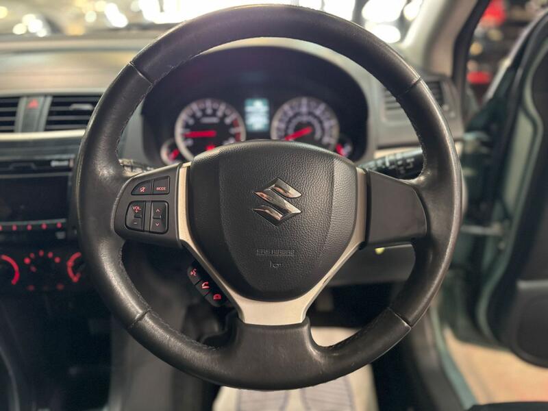 SUZUKI SWIFT 1.2 SZ3 2013
