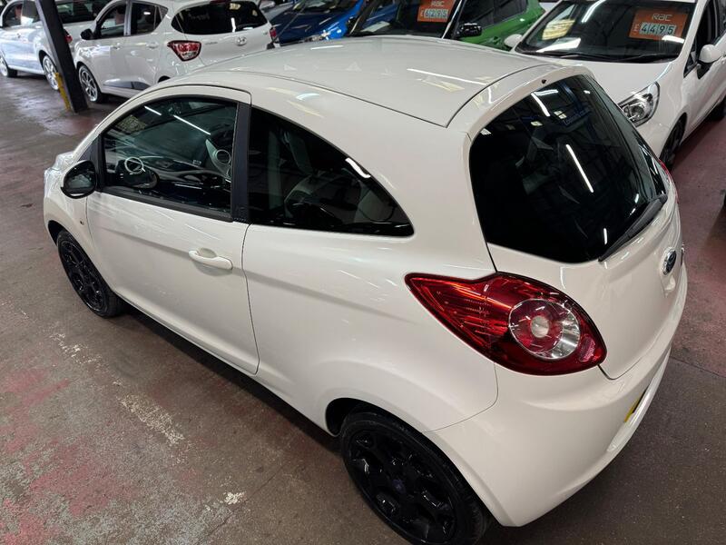FORD KA 1.2 Zetec White Edition 2016