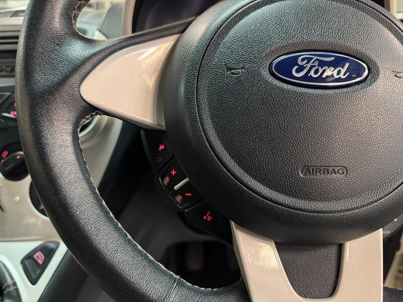 FORD KA 1.2 Zetec White Edition 2016