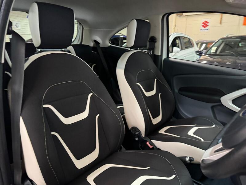 FORD KA 1.2 Zetec White Edition 2016