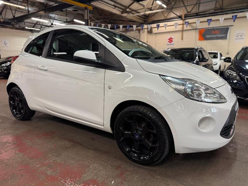 FORD KA 1.2 Zetec White Edition 2016