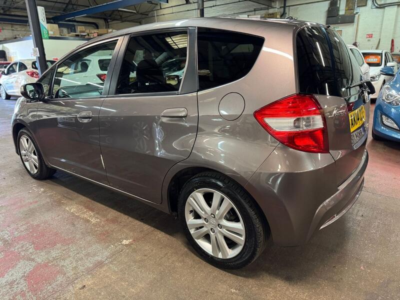 HONDA JAZZ 1.4 i-VTEC ES Plus 2014