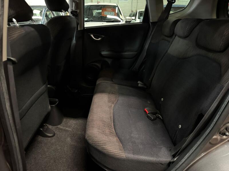 HONDA JAZZ 1.4 i-VTEC ES Plus 2014