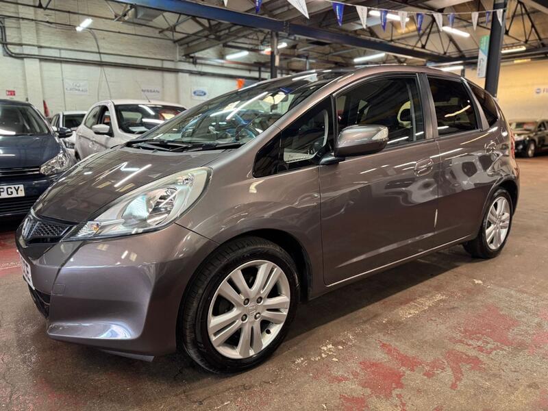 HONDA JAZZ 1.4 i-VTEC ES Plus 2014