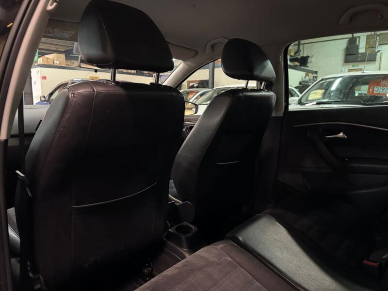 VOLKSWAGEN POLO 1.2 TSI BlueMotion Tech Match 2016