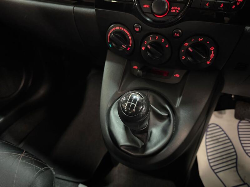 MAZDA MAZDA2 1.3 TS 2013
