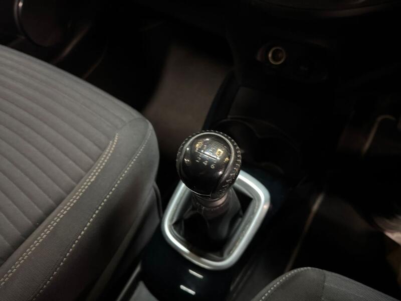 TOYOTA YARIS 1.3 Dual VVT-i Design 2017