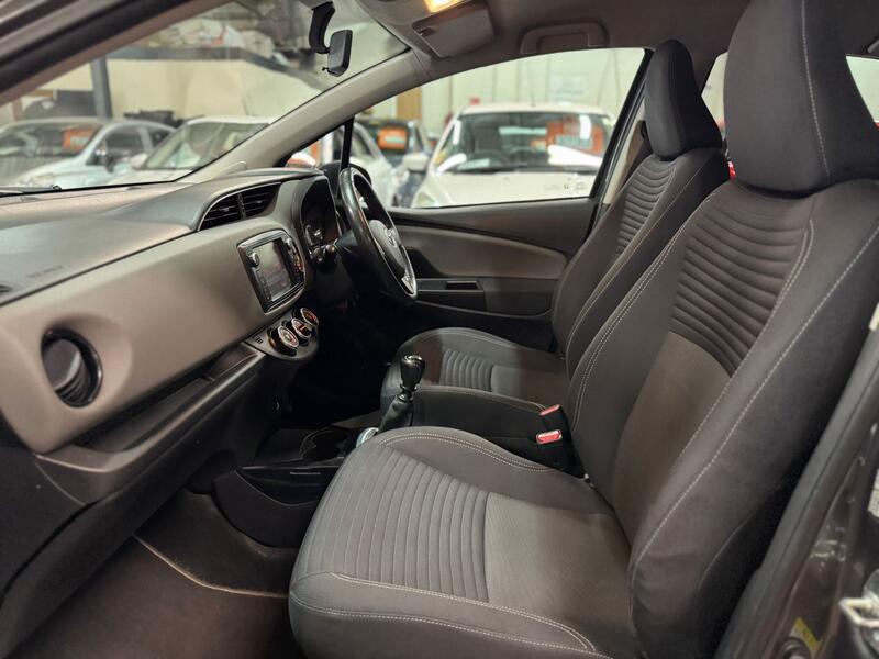 TOYOTA YARIS 1.3 Dual VVT-i Design 2017