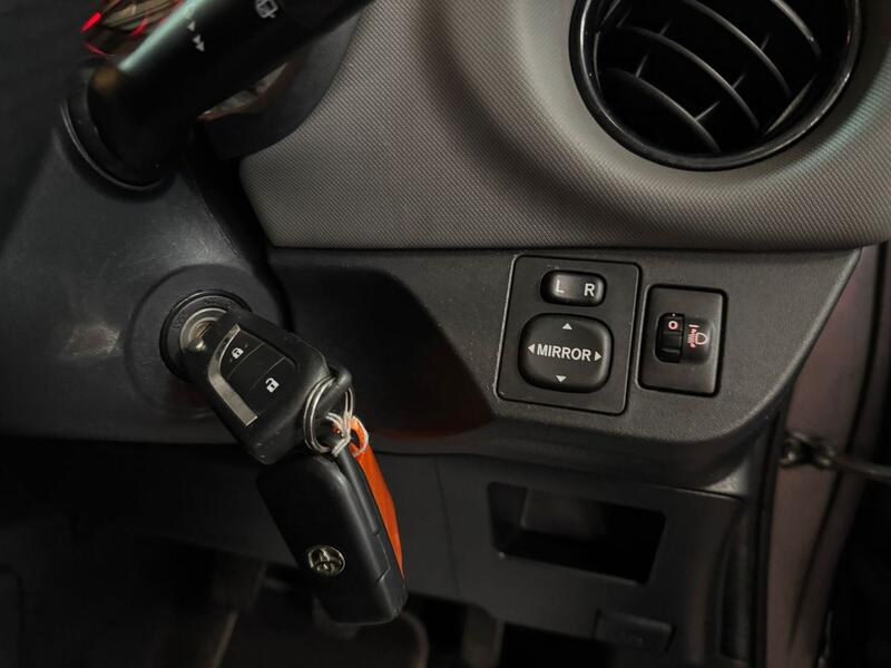 TOYOTA YARIS 1.3 Dual VVT-i Design 2017