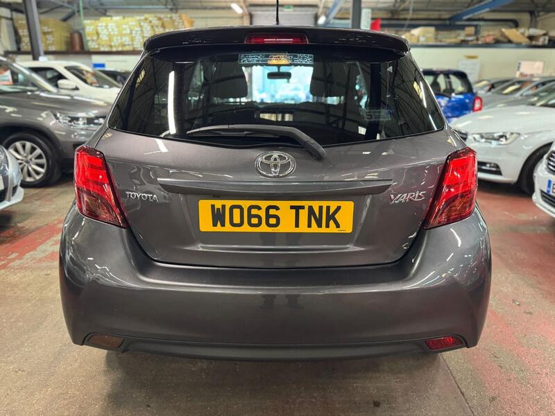 TOYOTA YARIS 1.3 Dual VVT-i Design 2017