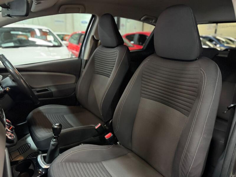 TOYOTA YARIS 1.3 Dual VVT-i Design 2017