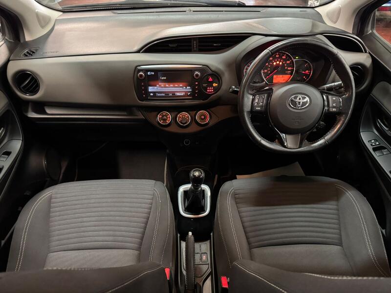 TOYOTA YARIS 1.3 Dual VVT-i Design 2017