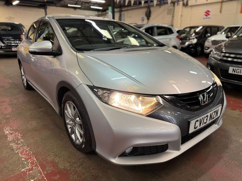 HONDA CIVIC 1.8 i-VTEC ES 2013