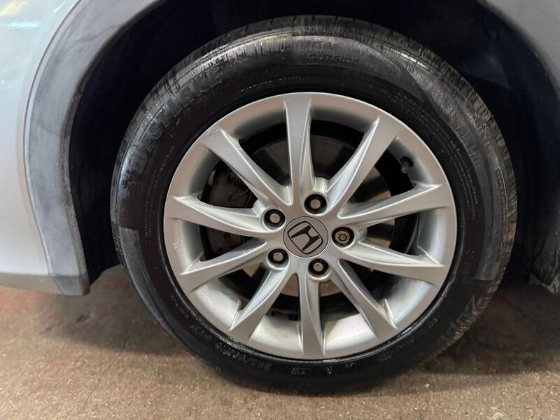 HONDA CIVIC 1.8 i-VTEC ES 2013