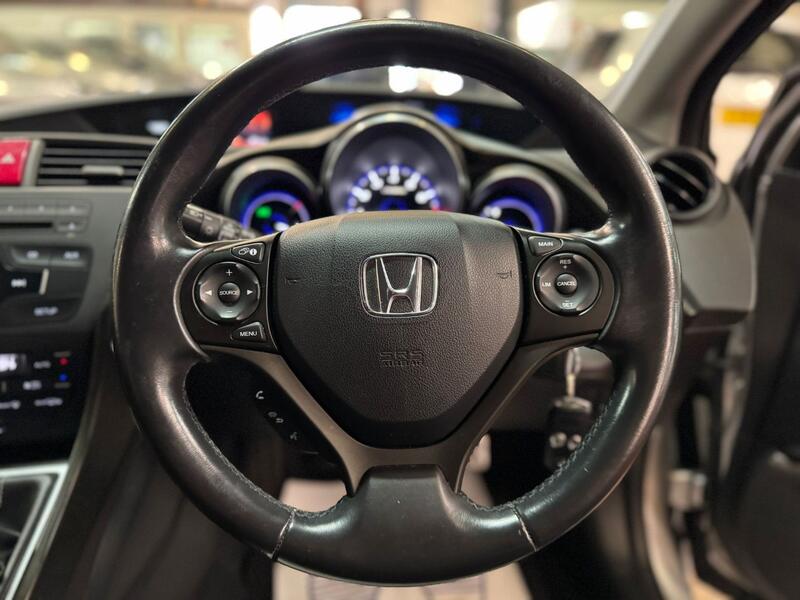 HONDA CIVIC 1.8 i-VTEC ES 2013