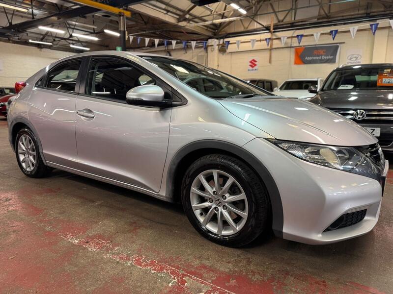 HONDA CIVIC 1.8 i-VTEC ES 2013