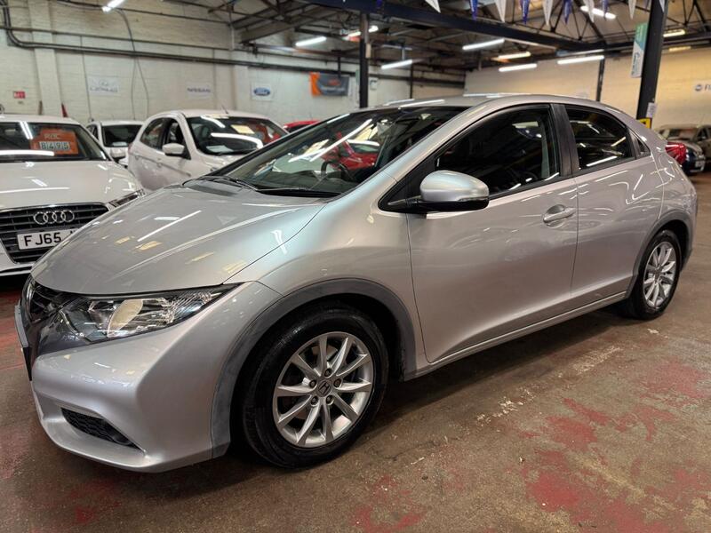 HONDA CIVIC 1.8 i-VTEC ES 2013