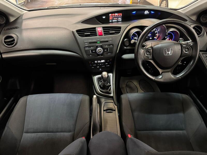 HONDA CIVIC 1.8 i-VTEC ES 2013