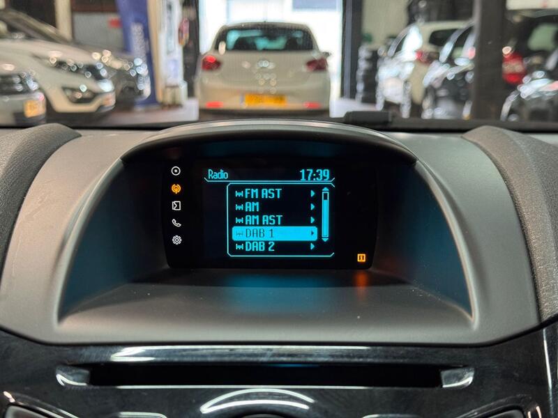 FORD FIESTA 1.3 Zetec 2015