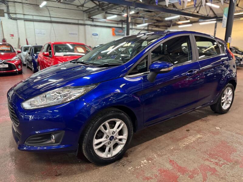 FORD FIESTA 1.3 Zetec 2015