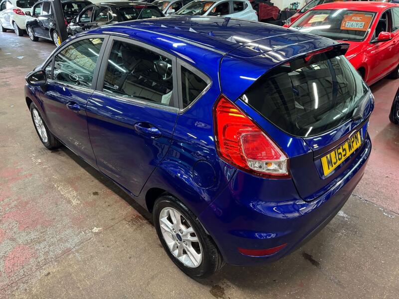 FORD FIESTA 1.3 Zetec 2015