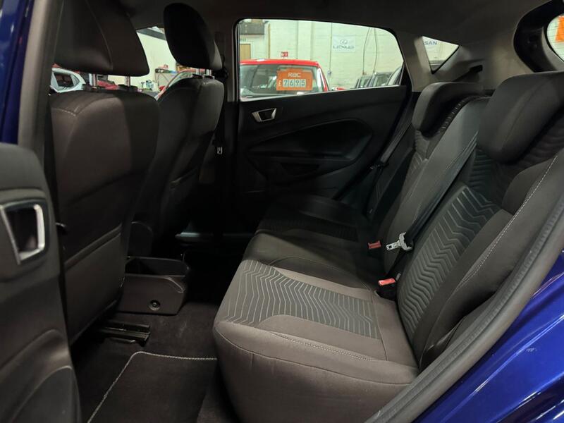 FORD FIESTA 1.3 Zetec 2015