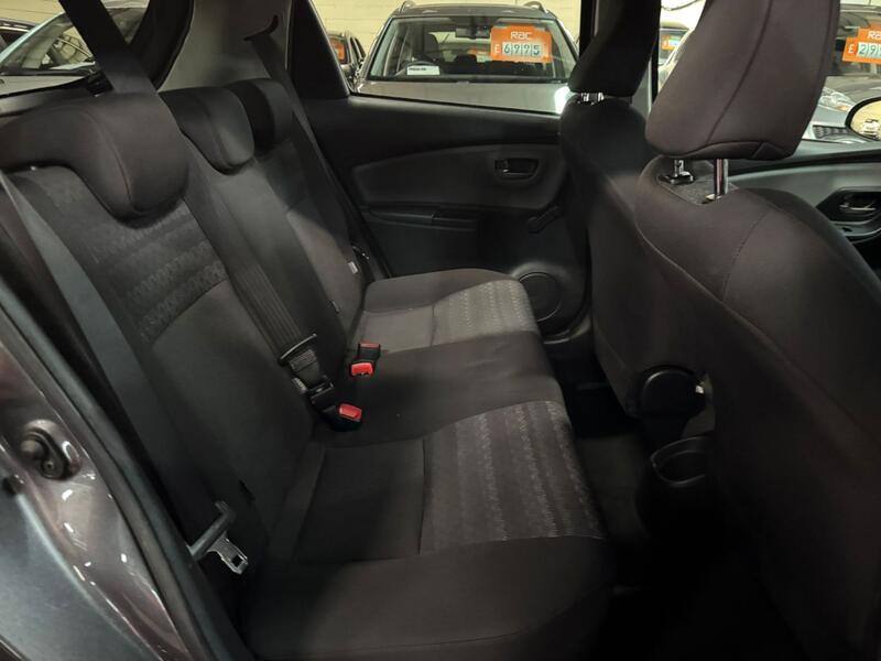 TOYOTA YARIS 1.0 VVT-i Icon 2016