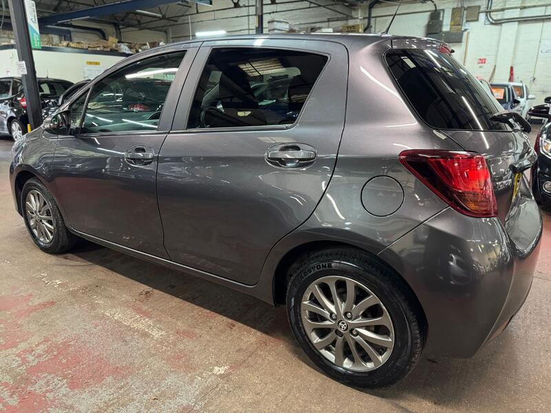 TOYOTA YARIS 1.0 VVT-i Icon 2016